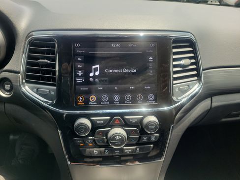 Used 2021 Jeep Grand Cherokee Laredo X RWD image 25