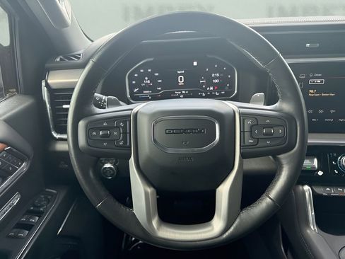 Used 2023 GMC Sierra 1500 Denali w/ Denali Reserve Package AWD/4WD image 16