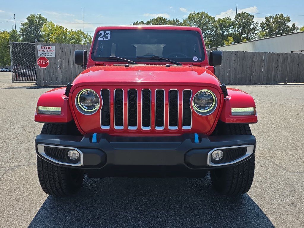 Used 2023 Jeep Wrangler Unlimited Sahara AWD/4WD image 8