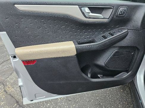 Certified 2020 Ford Escape SEL image 14