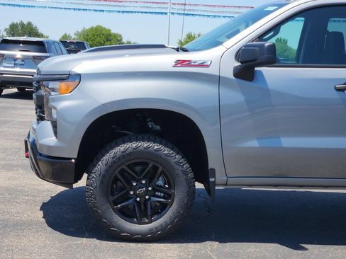 New 2026 Chevrolet Silverado 1500 Custom Trail Boss AWD/4WD image 7