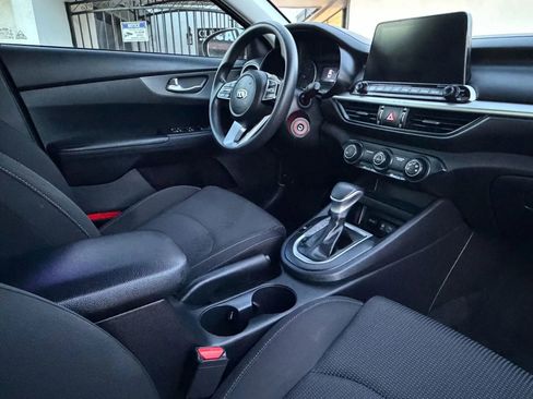 Used 2021 Kia Forte LXS image 7