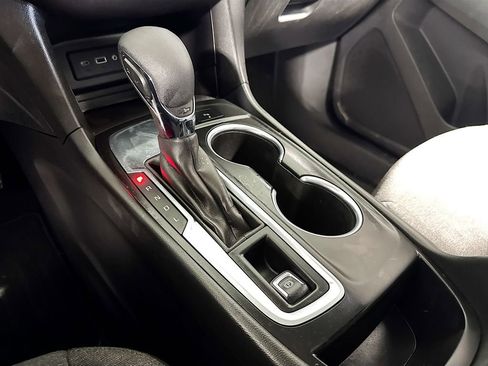 Used 2023 Chevrolet Equinox LT w/ Driver Convenience Package FWD image 18