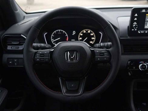 New 2025 Honda Pilot TrailSport image 15