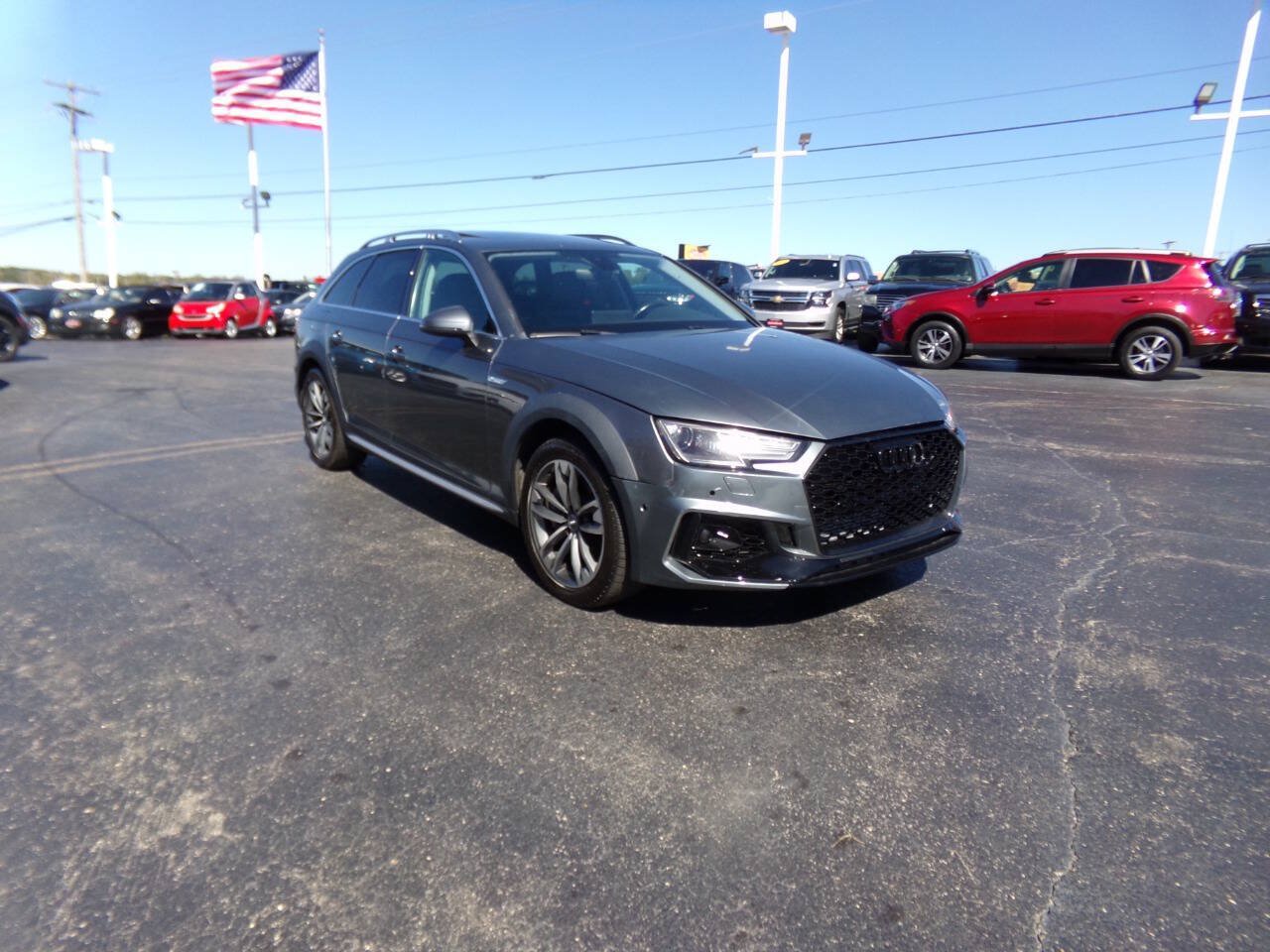 Used 2017 Audi A4 2.0T allroad Premium w/ Audi MMI Navigation Plus AWD/4WD image 4