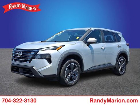 Used 2025 Nissan Rogue SV AWD/4WD image 1