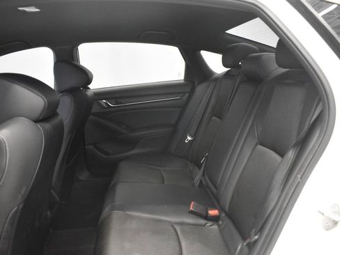 Used 2018 Honda Accord Sport image 16