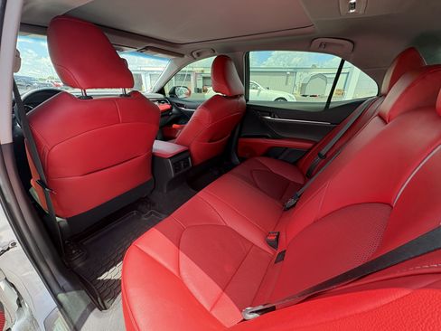 Used 2018 Toyota Camry XSE w/ Driver Assist Package FWD image 8