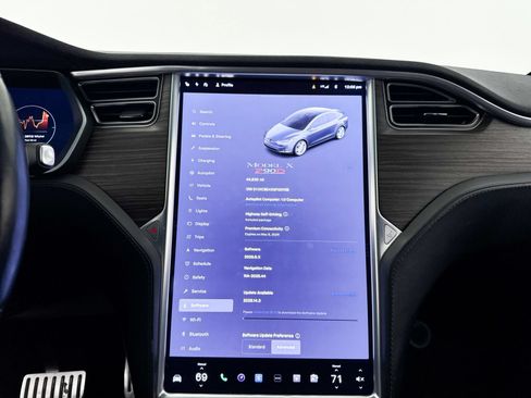 Used 2016 Tesla Model X Performance AWD/4WD image 30