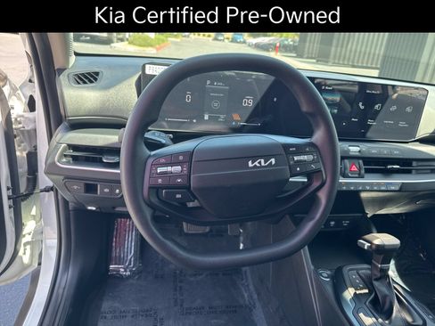 Certified 2025 Kia K4 FWD image 16