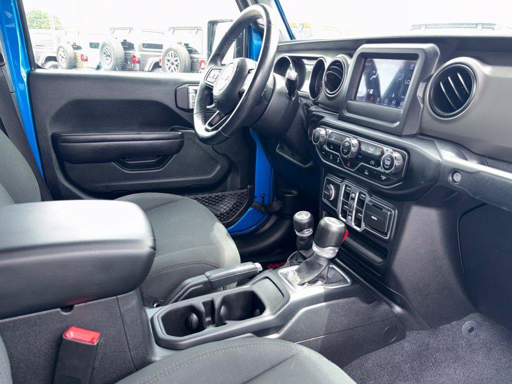 Used 2021 Jeep Gladiator Sport AWD/4WD image 25
