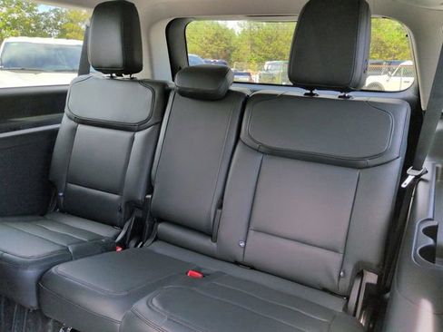 New 2025 Ford Expedition Max Active image 14