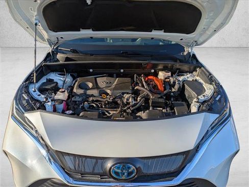 Used 2021 Toyota Venza Limited image 27