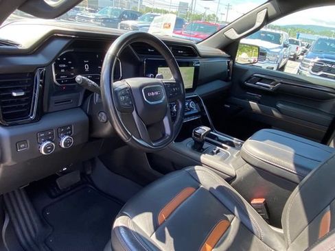 Used 2023 GMC Sierra 1500 AT4 w/ AT4 Preferred Package AWD/4WD image 13