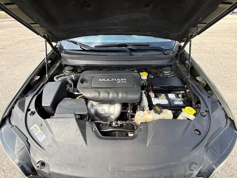 Used 2019 Jeep Cherokee Latitude Plus image 37