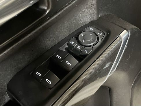 Used 2023 GMC Sierra 2500 AT4 image 17