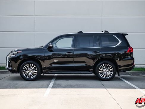 Used 2018 Lexus LX 570 4WD image 47