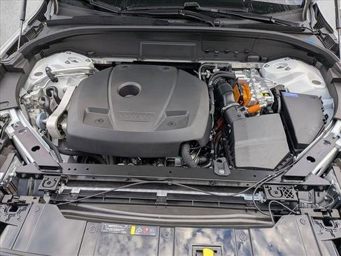 New 2026 Volvo XC60 T8 Plus w/ Protection Package Premier image 19