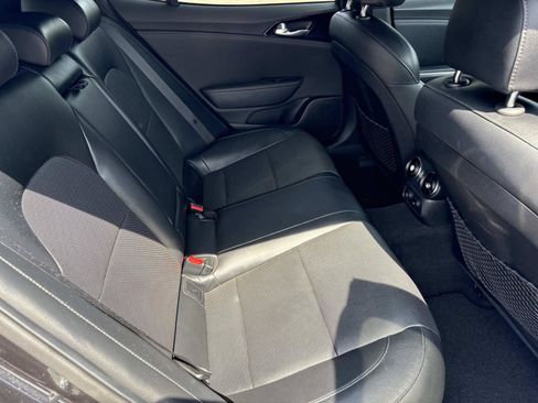 Used 2020 Kia Stinger GT-Line AWD/4WD image 19