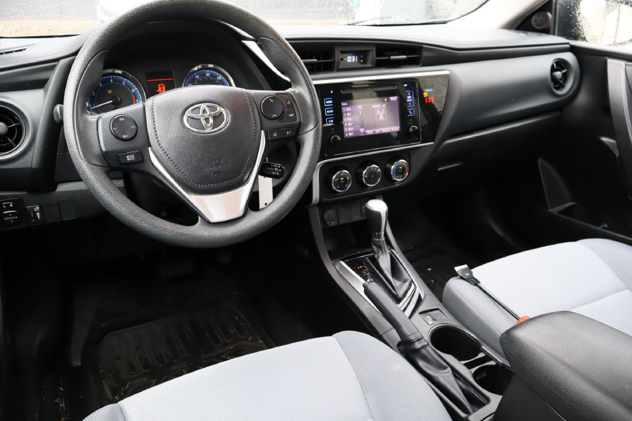 Used 2019 Toyota Corolla L FWD image 4