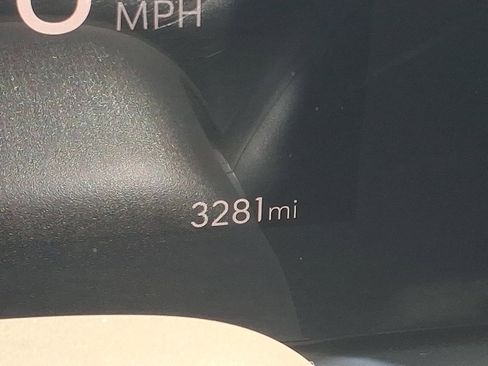 Used 2025 Buick Encore GX Preferred AWD/4WD image 19