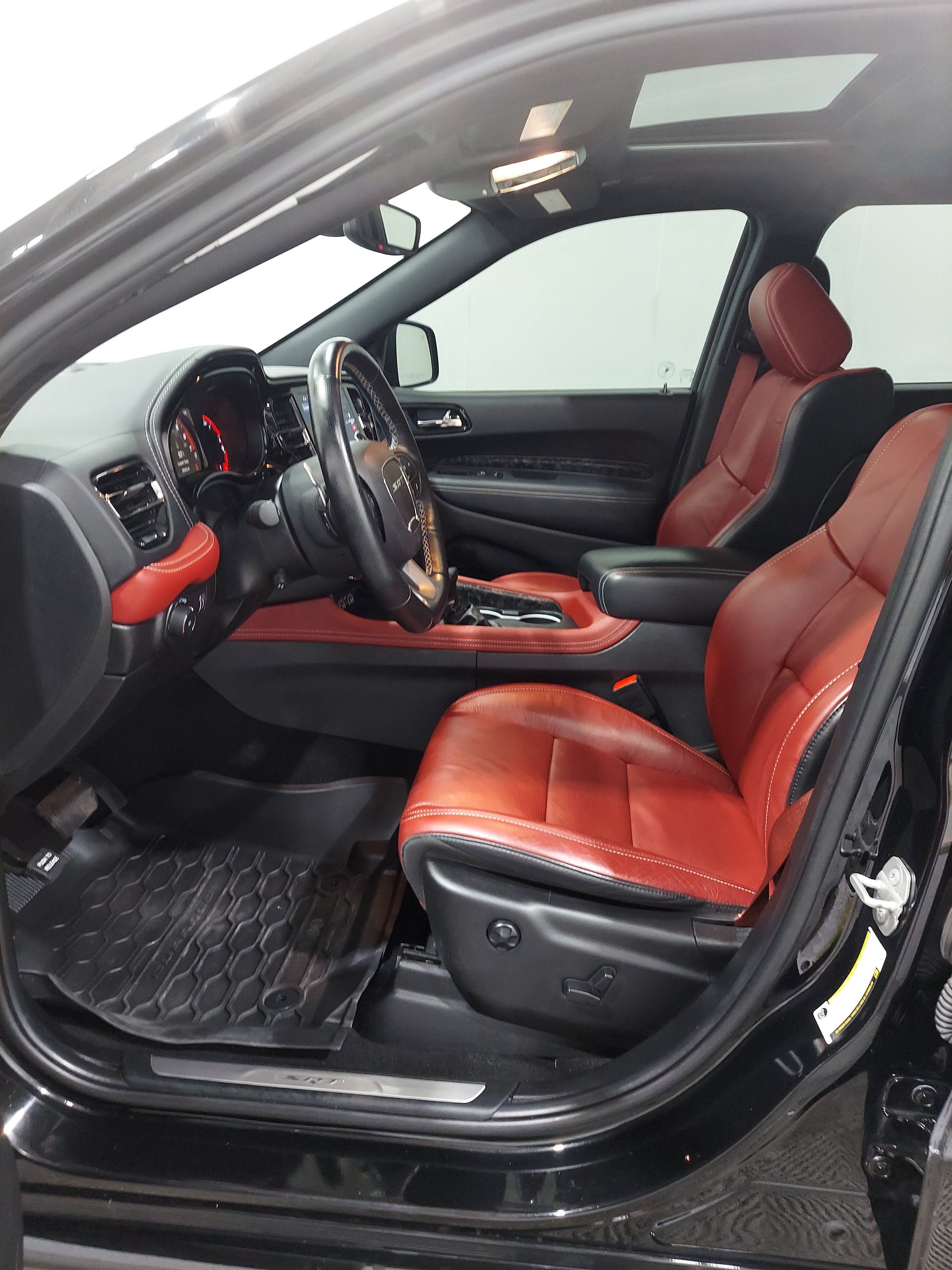 Used 2023 Dodge Durango SRT AWD/4WD image 13