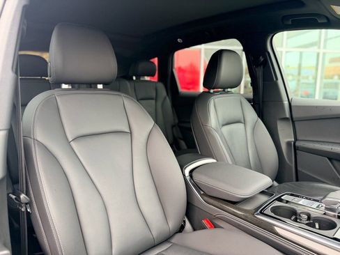 Certified 2025 Audi Q7 3.0T Premium Plus image 22