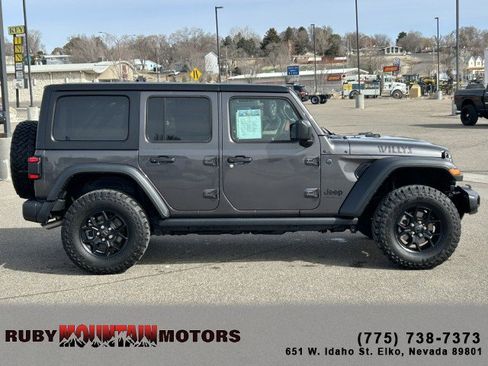 Used 2024 Jeep Wrangler Willys image 8