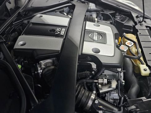 Used 2014 Nissan 370Z Coupe image 4