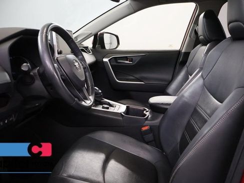 Used 2022 Toyota RAV4 Limited AWD/4WD image 11