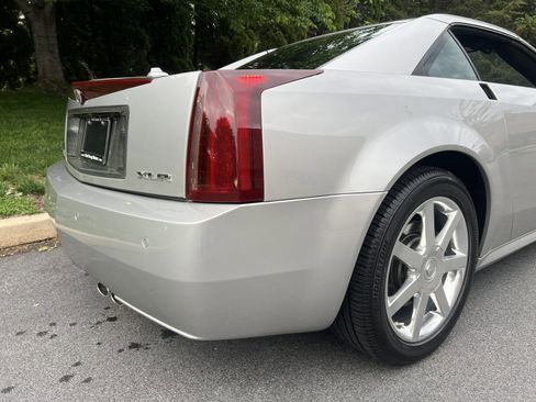 Used 2004 Cadillac XLR RWD image 67