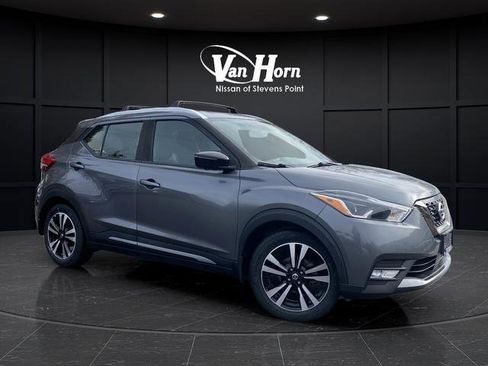 Used 2020 Nissan Kicks SR w/ Exterior Package image 1