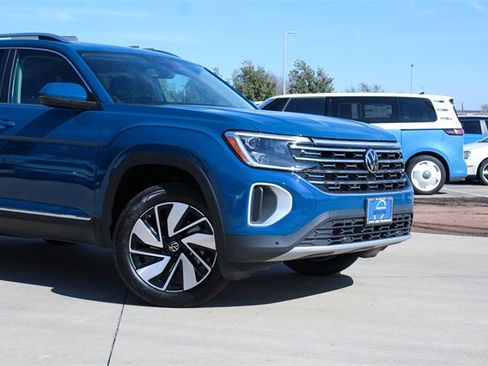 New 2026 Volkswagen Atlas SEL image 2