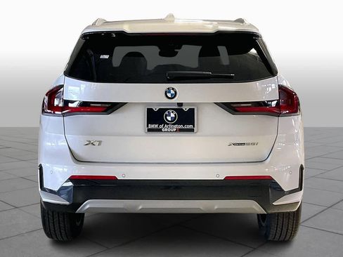 New 2026 BMW X1 xDrive28i w/ Technology Package AWD/4WD image 4
