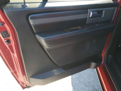 Certified 2017 Ford Expedition EL Platinum image 15