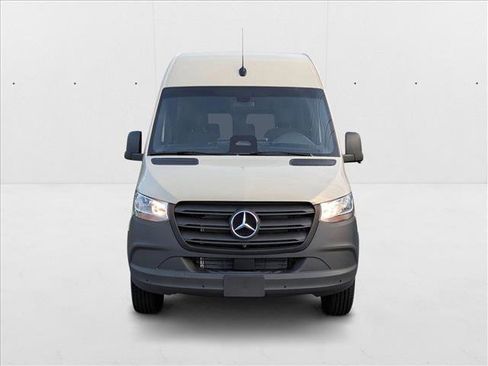 New 2025 Mercedes-Benz Sprinter 2500 image 6