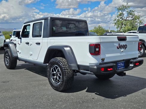 Used 2024 Jeep Gladiator Rubicon image 8