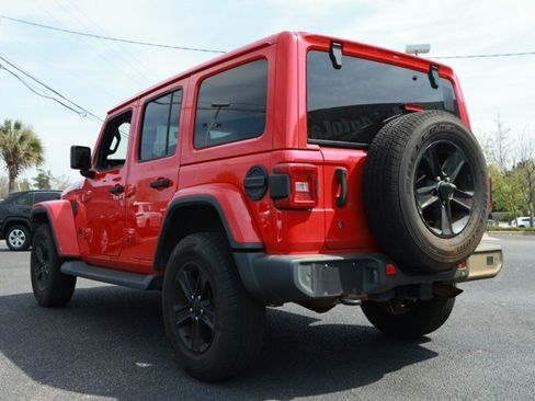 Used 2020 Jeep Wrangler Unlimited Sahara image 8