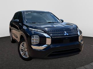 Used 2024 Mitsubishi Outlander ES FWD video 1