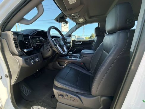 Used 2023 GMC Sierra 1500 SLT w/ SLT Premium Package AWD/4WD image 10