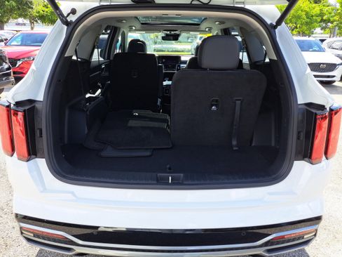 Used 2023 Kia Sorento SX image 5