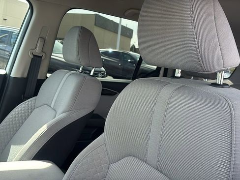 Used 2023 Honda Pilot LX image 25