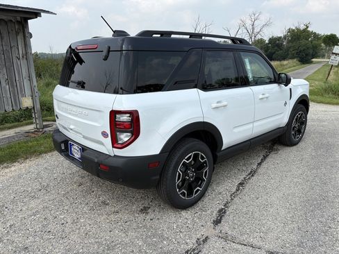 New 2025 Ford Bronco Sport Outer Banks w/ Outer Banks Tech Package+ image 8