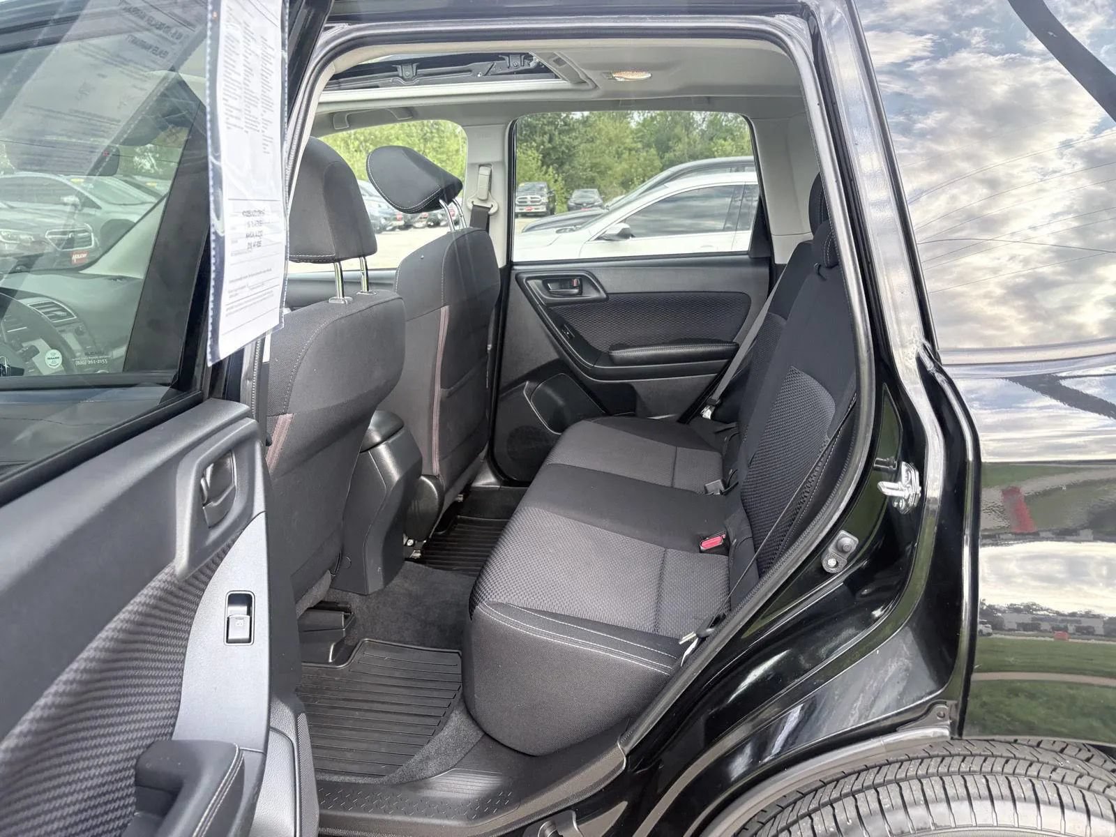 Used 2018 Subaru Forester 2.5i Premium AWD/4WD image 12