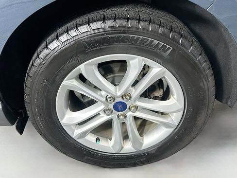 Used 2019 Ford Edge SEL w/ Equipment Group 201A image 29