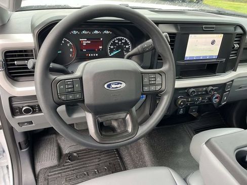 Used 2026 Ford F250 XL w/ F-250 >10K GVWR Package image 13