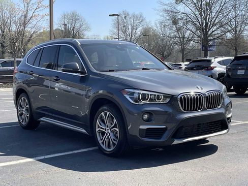 Used 2017 BMW X1 xDrive28i image 5