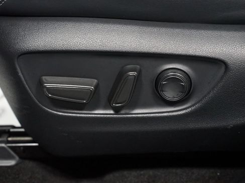 Certified 2022 Toyota RAV4 XLE Premium AWD/4WD image 32