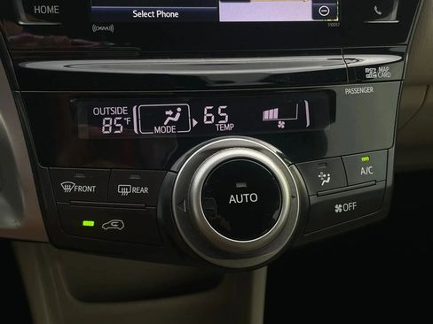 Used 2016 Toyota Prius V Five FWD image 27