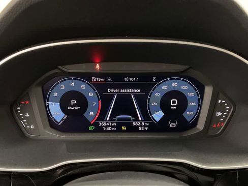 Used 2024 Audi Q3 2.0T Premium image 28